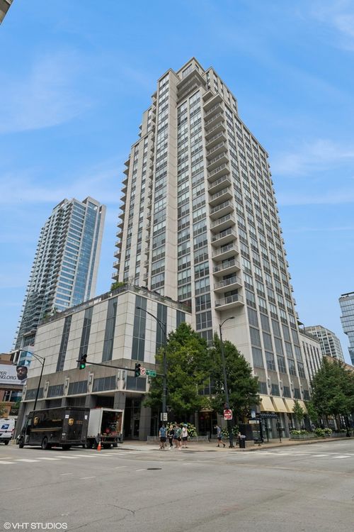apt-2303-200 W Grand Ave, Chicago, IL, 60654-8099 | Card Image
