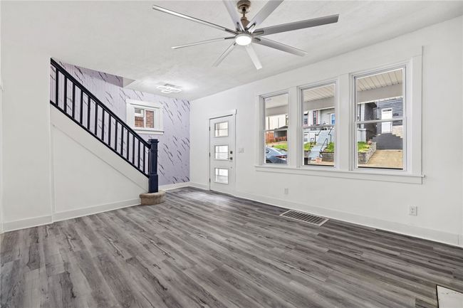 160 Ulysses St, House other with 5 bedrooms, 3 bathrooms and null parking in Mt Washington PA | Image 5