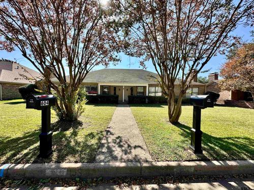 606-604-606 Woodland Hills Dr, Tyler, TX, 75701-8631 | Card Image