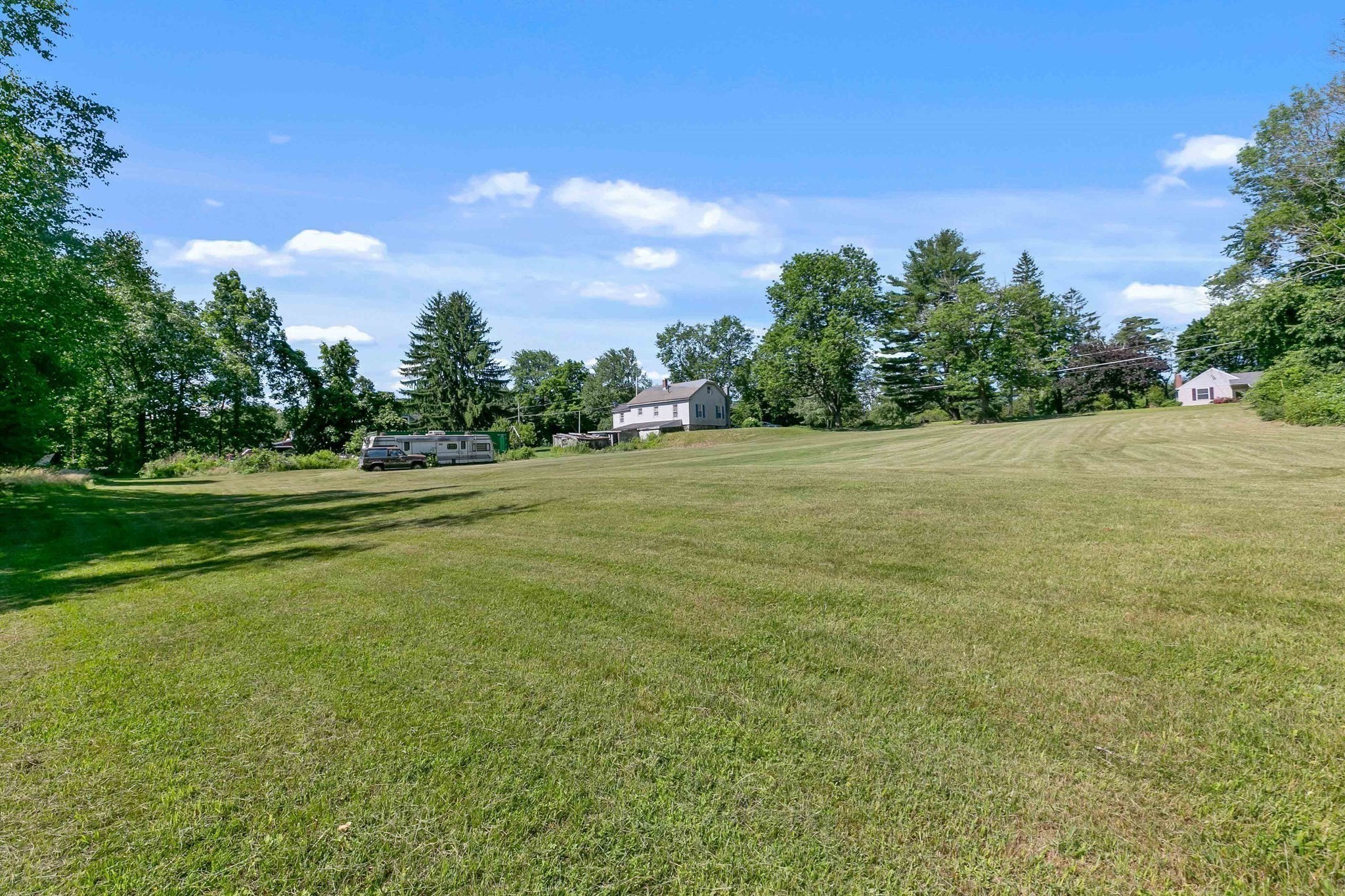 Lebanon Hill Rd, Southbridge, MA 01550
