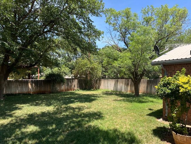 1807 E Reppto St, House other with 3 bedrooms, 2 bathrooms and null parking in Brownfield TX | Image 35