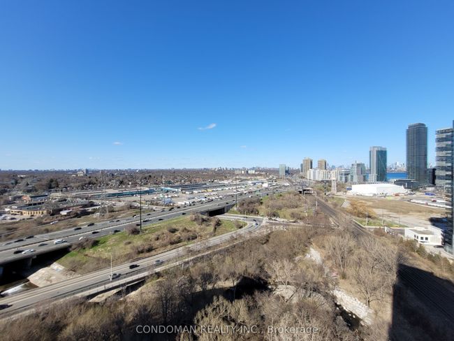 1924 - 165 Legion Rd N, Condo with 2 bedrooms, 2 bathrooms and 1 parking in Etobicoke ON | Image 9