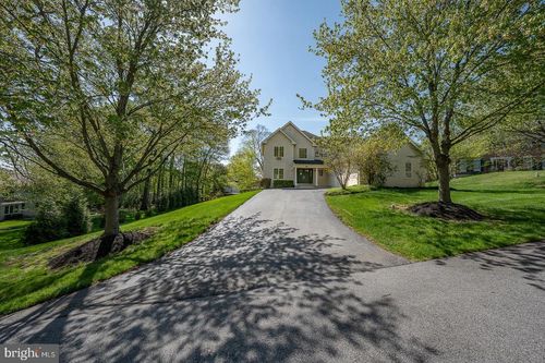 318 Long Ridge Ln, EXTON, PA, 19341-2195 | Card Image