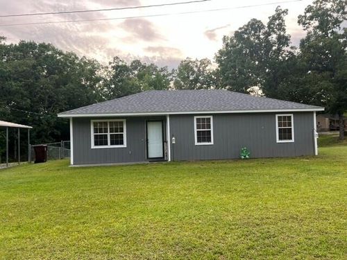 897 Cemetery Rd, Baldwyn, MS, 38824-2813 | Card Image