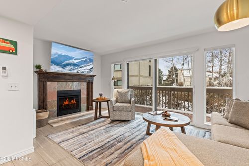 42 Spaulding Ct, Park City, UT, 84060-6977 | Card Image
