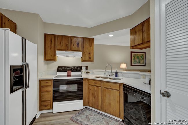 APT-6 - 1256 Cougar Dr, Condo with 2 bedrooms, 2 bathrooms and null parking in Canyon Lake TX | Image 25