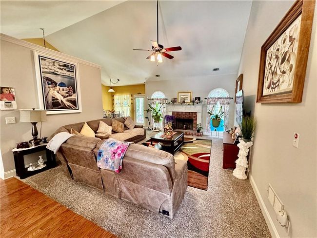 1902 Commons View Cir, House other with 4 bedrooms, 2 bathrooms and null parking in Snellville GA | Image 10