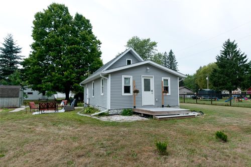 900 W Poplar Ave, Cameron, WI, 54822-7726 | Card Image