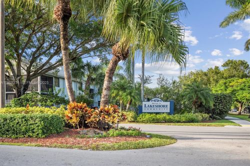 1042a-1042 Adams Ave, Homestead, FL, 33034-3693 | Card Image