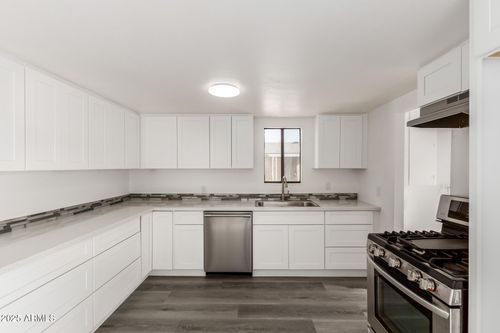 325 W Northern Ave, Coolidge, AZ, 85128-4125 | Card Image