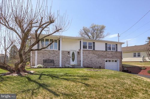 103 Kohler Mill Rd, NEW OXFORD, PA, 17350-9489 | Card Image