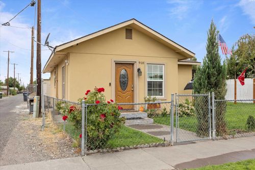 910 N 5th Ave, Pasco, WA, 99301-5266 | Card Image