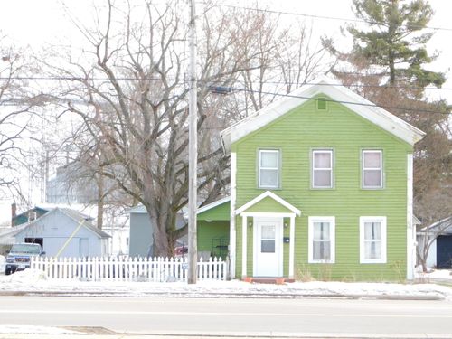 115 W Delaware St, Decatur, MI, 49045-1102 | Card Image