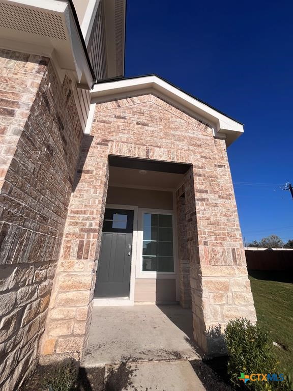 Residential Lease in Buda 3