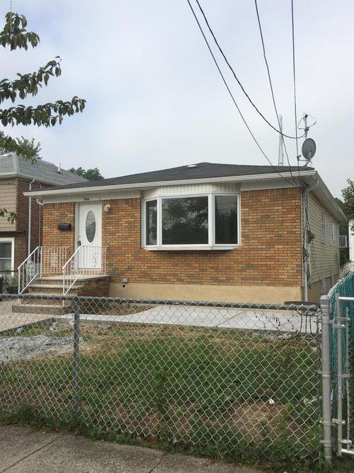 366 Grandview Avenue, Staten Island, NY, 10303 | Card Image