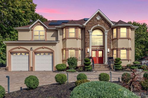 3889 Park Ave, Edison, NJ, 08820-3015 | Card Image