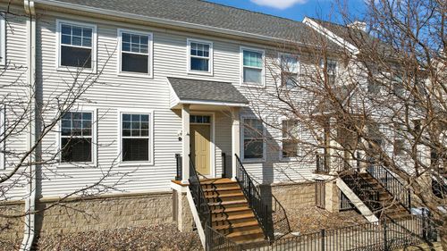 unit-d-11323 Davenport Cir Ne, BLAINE, MN, 55449-4488 | Card Image