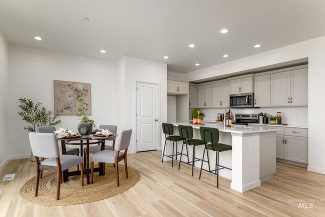 1330 W Regency Ridge Dr, House other with 3 bedrooms, 3 bathrooms and 2 parking in Meridian ID | Image 6