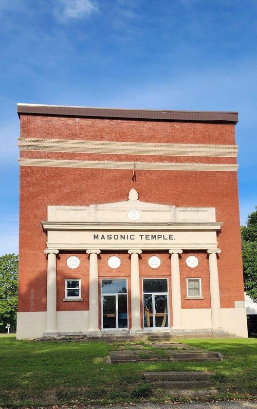 400 N Maple Ave, Mountain Grove, MO, 65711-1605 | Card Image