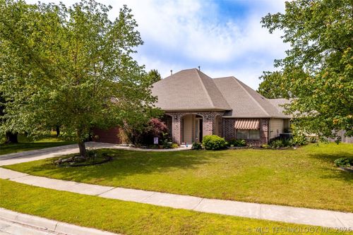 6304 Galveston St, Broken Arrow, OK, 74014-2675 | Card Image