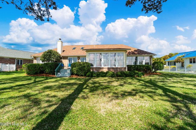 6042 Dolphin Rd, House other with 3 bedrooms, 2 bathrooms and 2 parking in Oriental NC | Image 38
