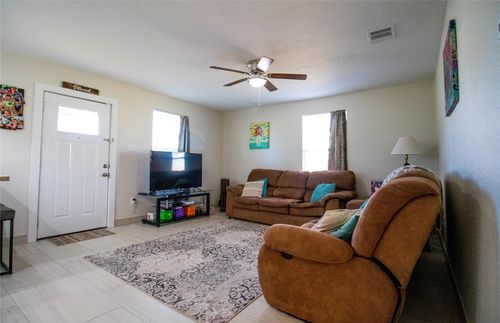 311 Diers Ln, La Grange, TX, 78945-2536 | Card Image