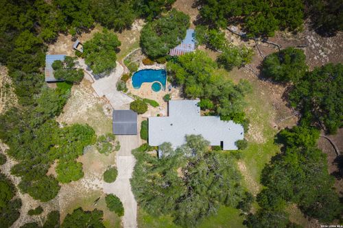 107 Sun Valley Dr, Spring Branch, TX, 78070-7009 | Card Image