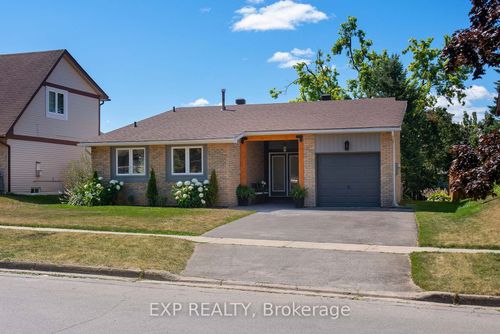 146 Oren Blvd, Barrie, ON, L4N4N6 | Card Image