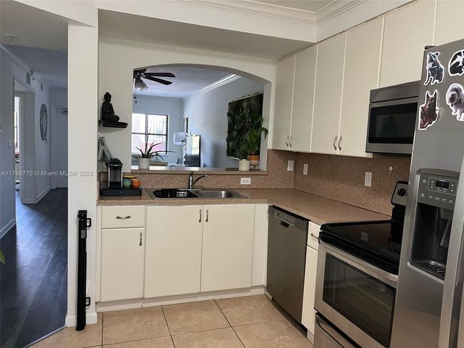 9 - 22701 Sw 88 Th Pl, Condo with 2 bedrooms, 2 bathrooms and null parking in Cutler Bay FL | Image 5