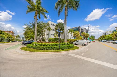 apt-404-10001 W Bay Harbor Dr, Bay Harbor Islands, FL, 33154-1599 | Card Image