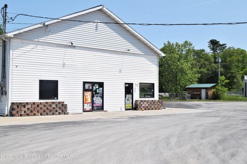 254 Main St, Cairo, NY, 12413-3114 | Card Image