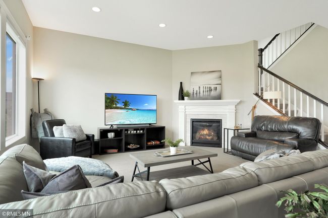 MainSitting2 (1).jpg | Image 14