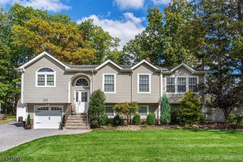 6 Melissa Dr, Totowa, NJ, 07512-1708 | Card Image