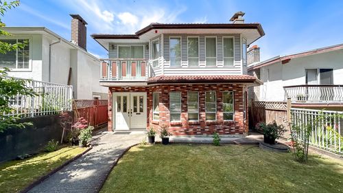 3317 E 2nd Ave, Vancouver, BC, V5M1G4 | Card Image