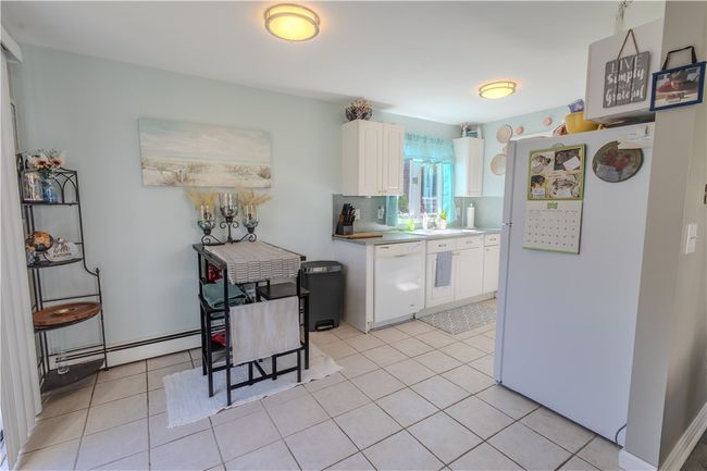 5 - 151 Willett Ave, Condo with 2 bedrooms, 2 bathrooms and 2 parking in Riverside RI | Image 7