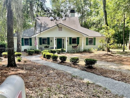 8 Volunteers Rdg, Daufuskie Island, SC, 29915-9303 | Card Image