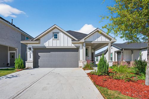 7535 Magnolia Orchid Ln, Cypress, TX, 77433-8495 | Card Image