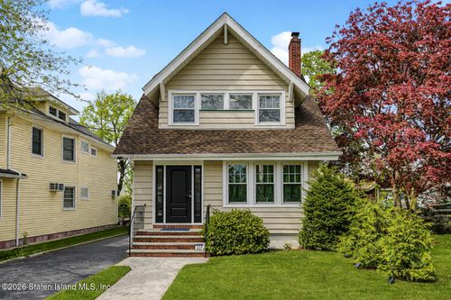 237 Rice Ave, Staten Island, NY, 10314-3031 | Card Image