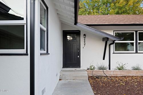 2457 Chiquita Ln, Thousand Oaks, CA, 91362-3106 | Card Image