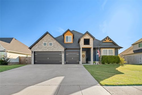 921 Red Maple St, Centerton, AR, 72719-6019 | Card Image