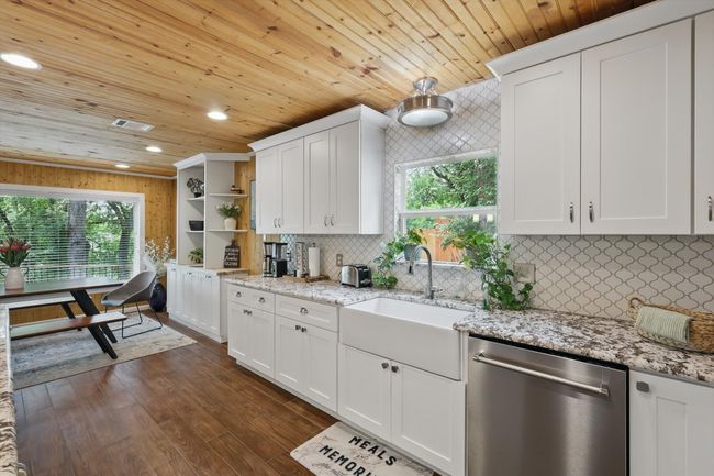 1520 Oakhurst Scenic Dr, House other with 5 bedrooms, 4 bathrooms and null parking in Fort Worth TX | Image 11