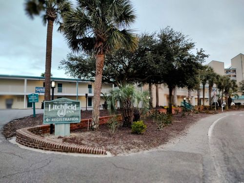 219-1 Norris Dr, Pawleys Island, SC, 29585-5582 | Card Image