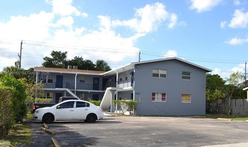 927 S Pine St, Lake Worth, FL, 33460-4789 | Card Image