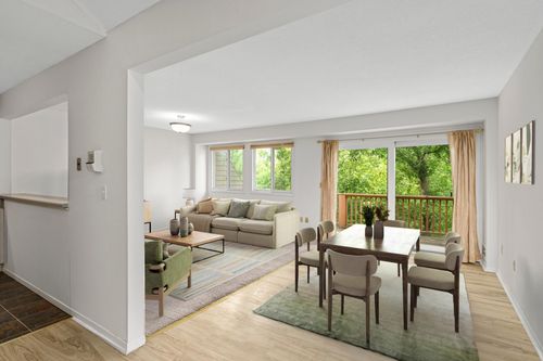 142b-8944 Neill Lake Rd, Eden Prairie, MN, 55347-2042 | Card Image