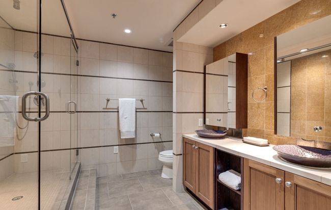 Vanity area with two sinks | Image 7