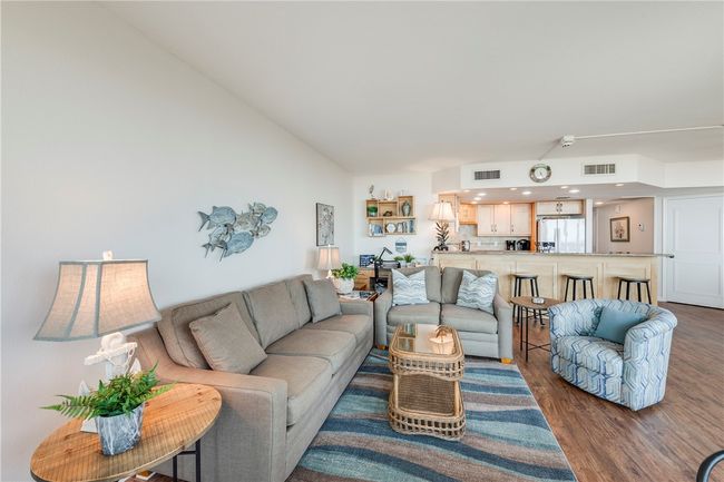 APT-203 - 6745 Seacomber Dr, Condo with 2 bedrooms, 2 bathrooms and null parking in Port Aransas TX | Image 6