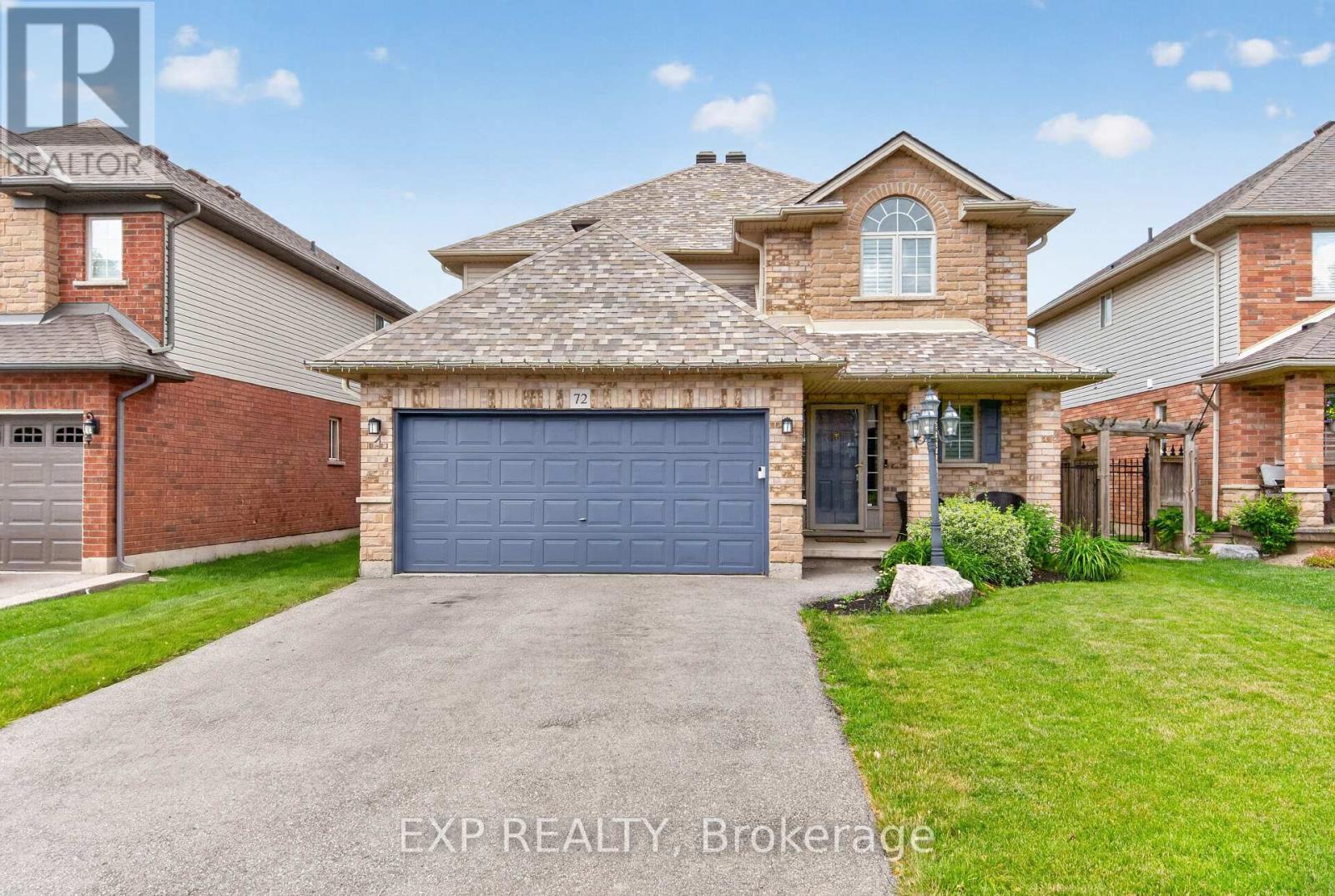 Residential in Hamilton (Binbrook)