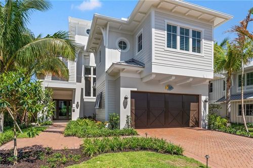 217 13th St, NAPLES, FL, 34102-3449 | Card Image