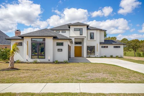 1121 Wishing Well Ct, Cedar Hill, TX, 75104-8255 | Card Image