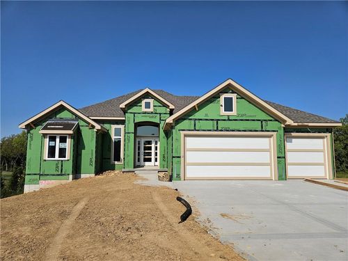 4722 Clubhouse Dr, Basehor, KS, 66007 | Card Image
